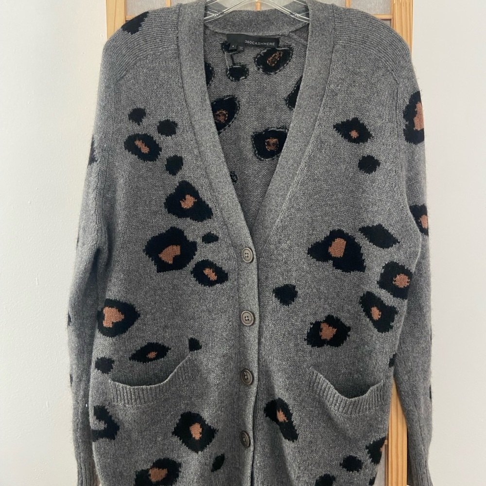 360 Cashmere Gray and Black Patterned Cardigan
